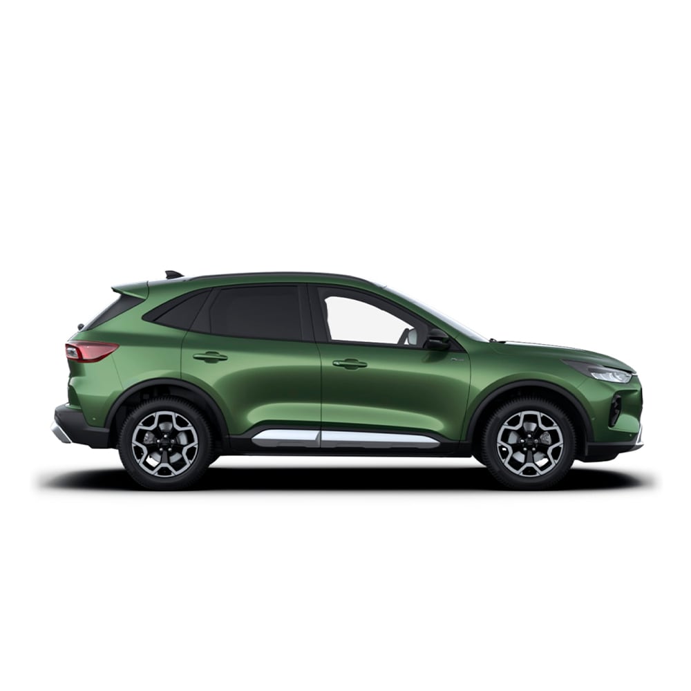 O mașină hibridă Ford Kuga verde cu încărcare automată.