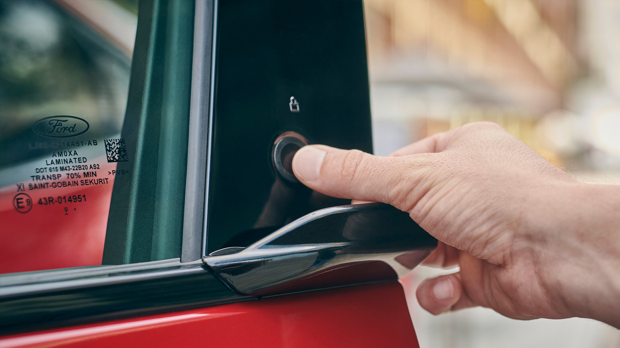 Ford Mustang Mach-E sistem E-Latch