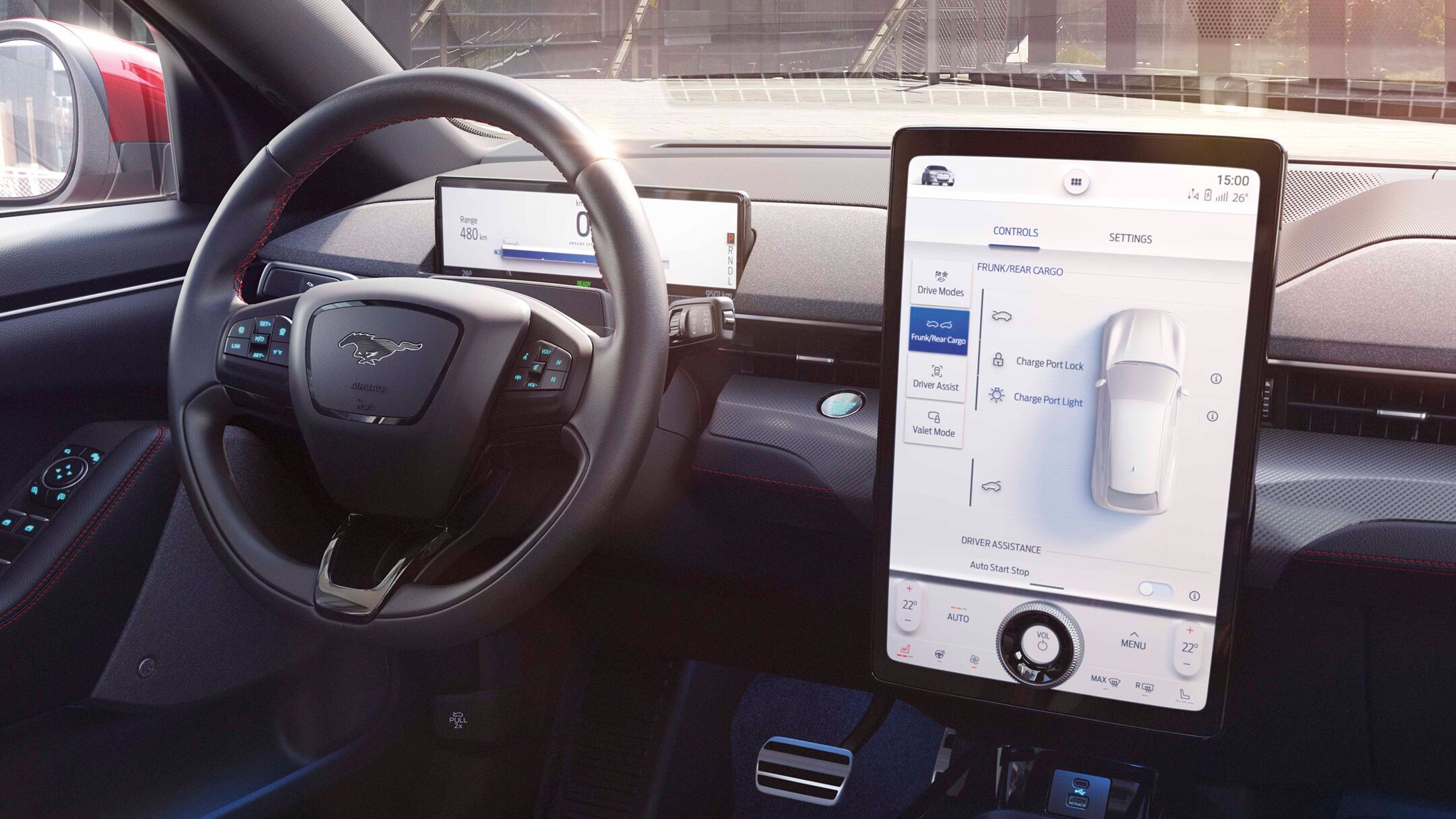 Ford Mustang Mach-E vedere din interior cu bordul si ecranul SYNC 4