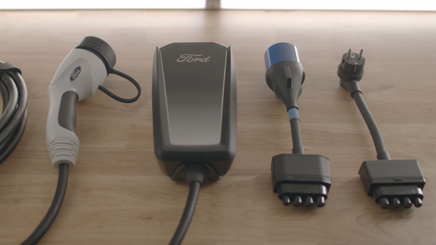 Cablu de incarcare universal Ford cu priza pentru acasa
