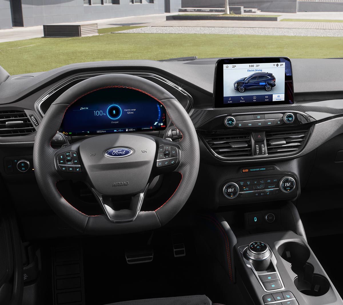 Noul Ford Kuga ST-Line X interior cu volan si SYNC 3