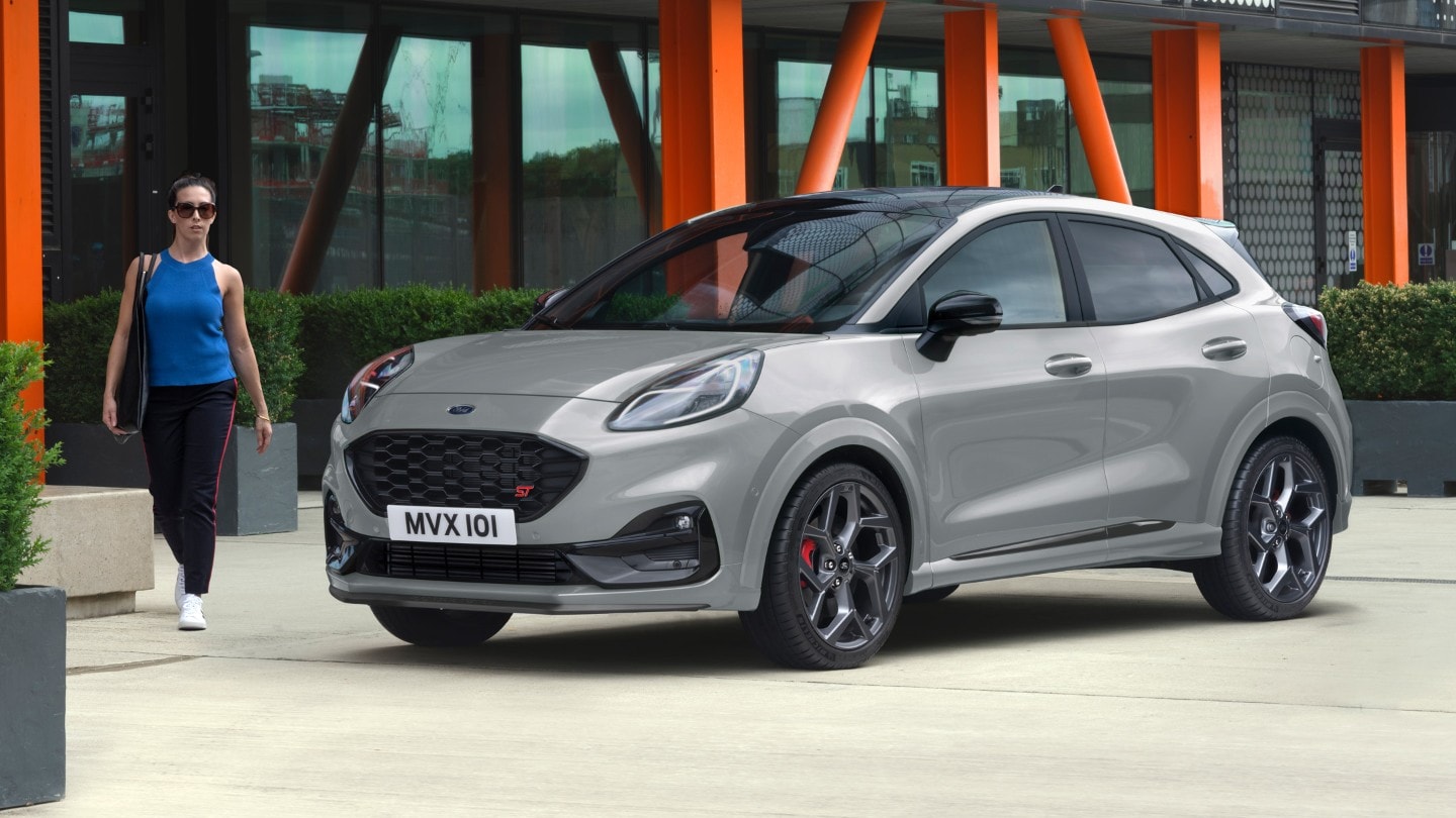 Ford Puma ST parcat vedere laterala