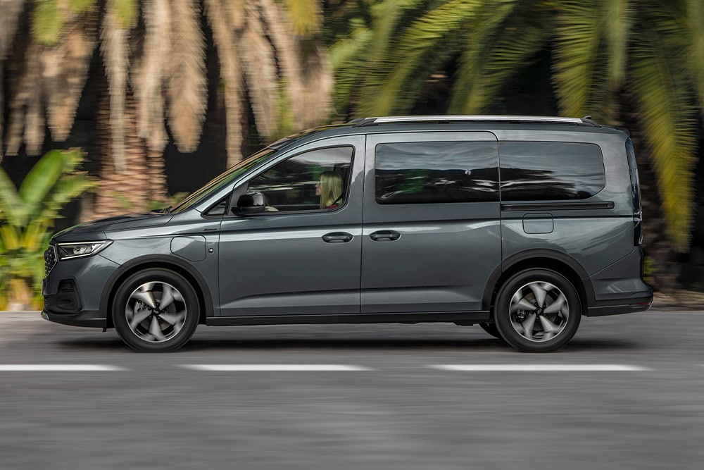 Ford Tourneo Connect- vedere laterală