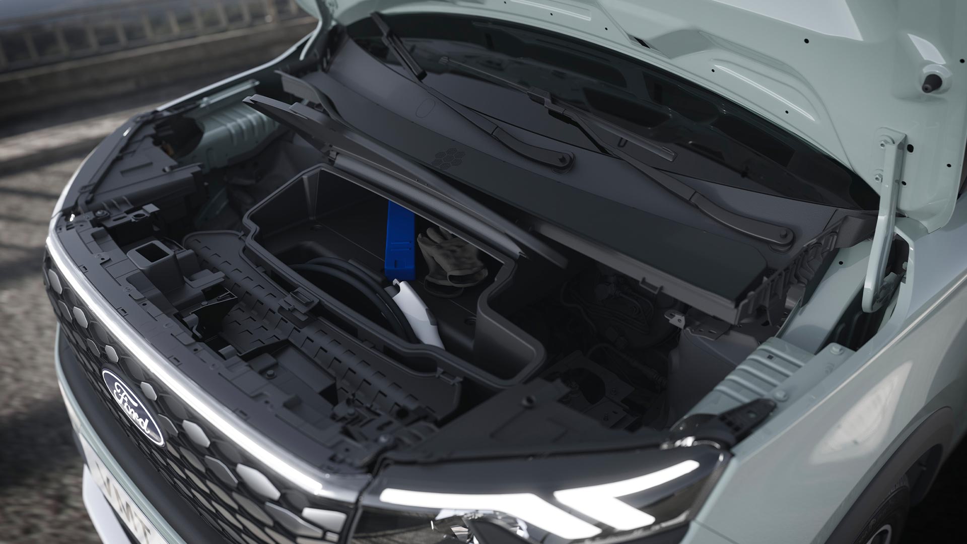 Ford E Tourneo Courier Active, vedere sub capotă