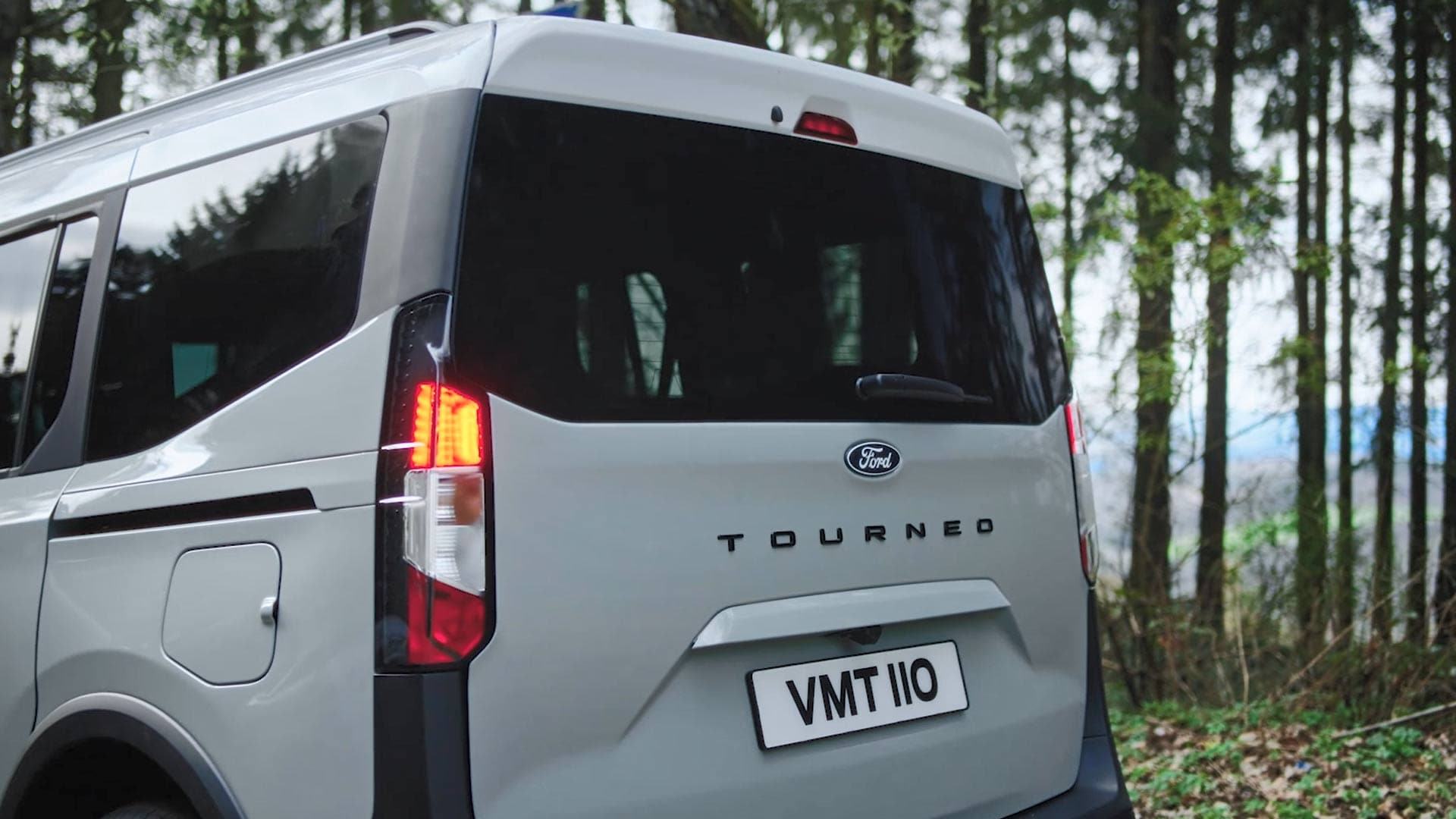 Ford E Tourneo Courier Active, spate
