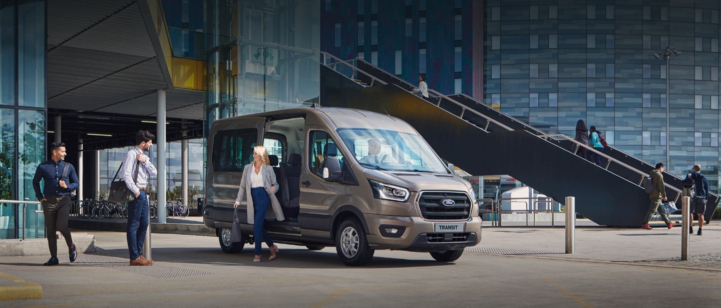 Noul Ford Transit Bus Ford Ro