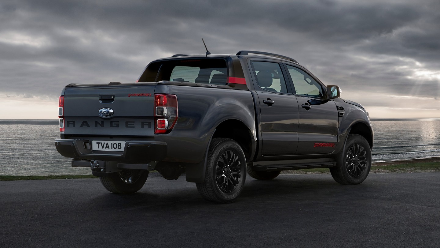 Ford Ranger Thunder vedere din spate