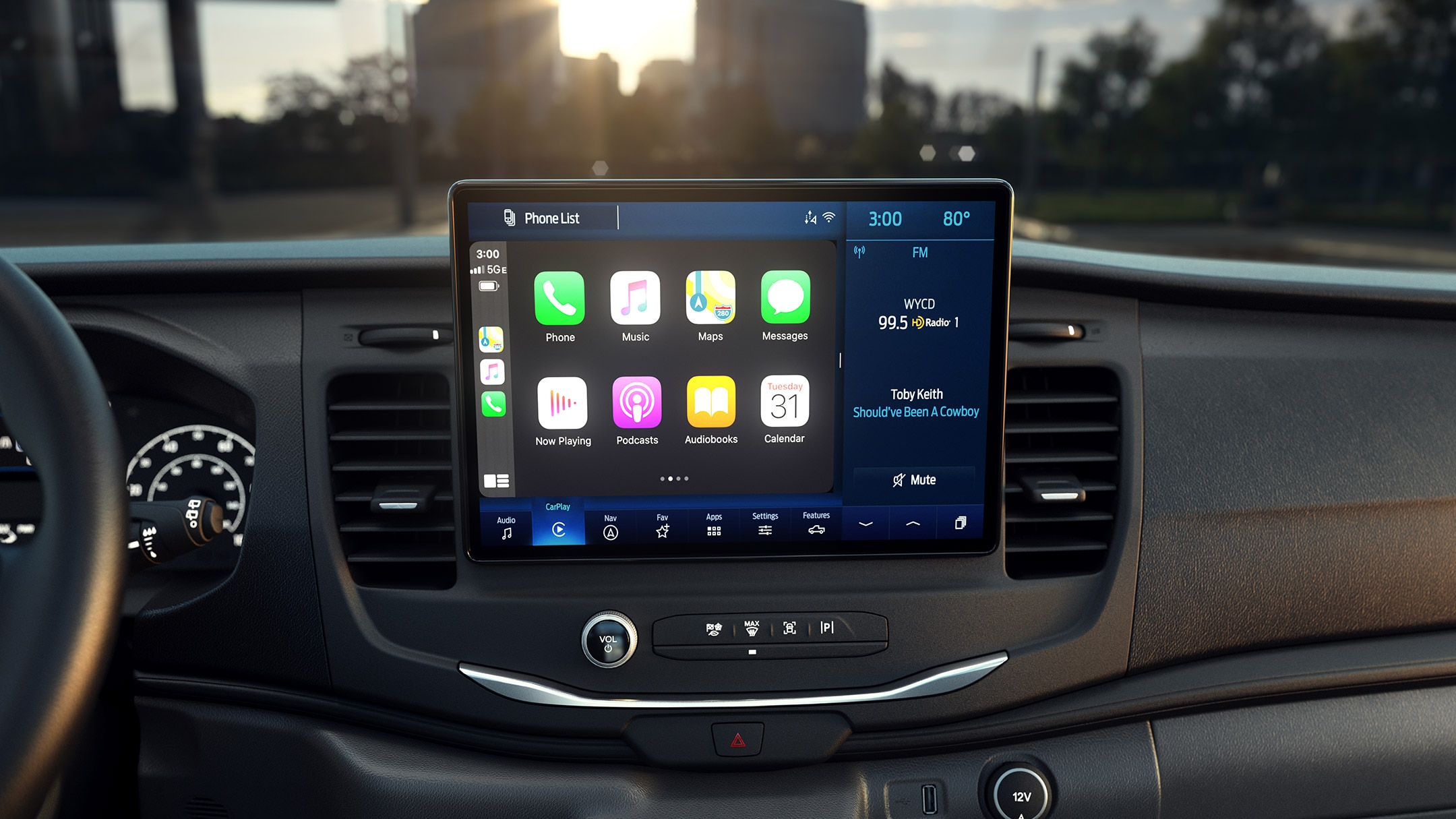 Ford SYNC 4 screen close up