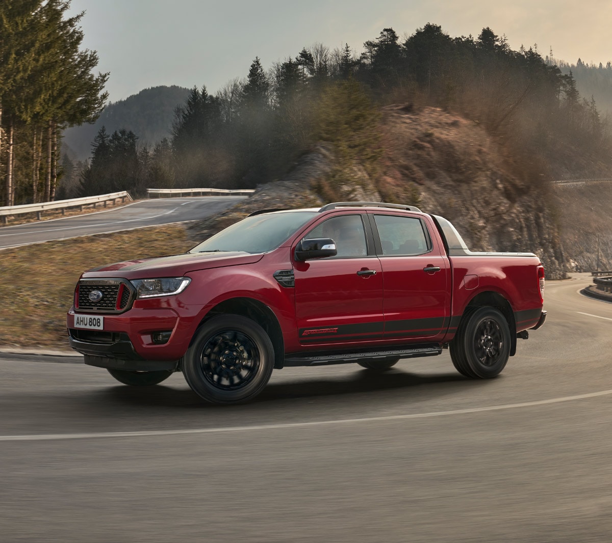 Ford Ranger Stormtrak vedere laterala