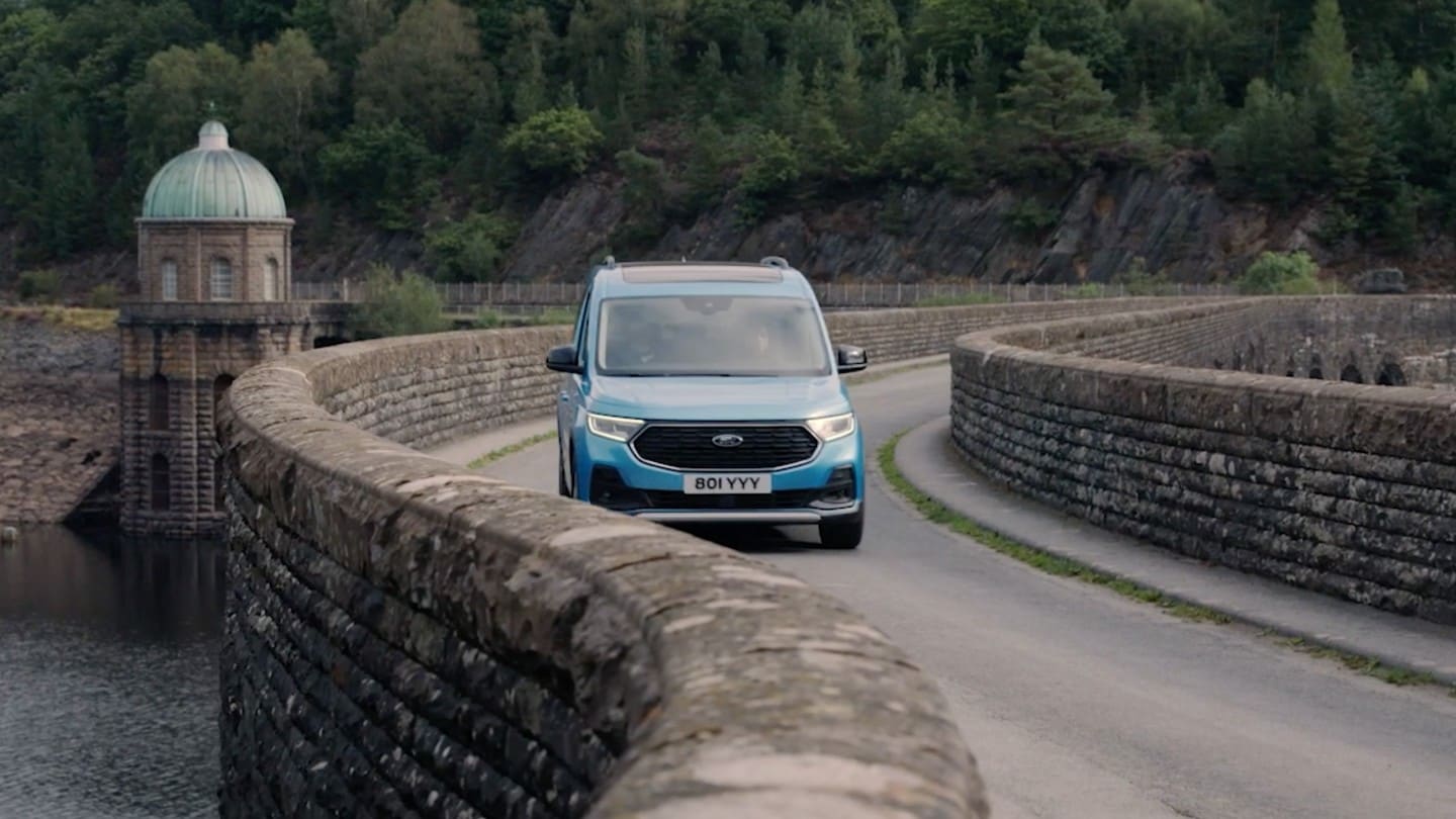 Ford Tourneo Connect front wheel close up