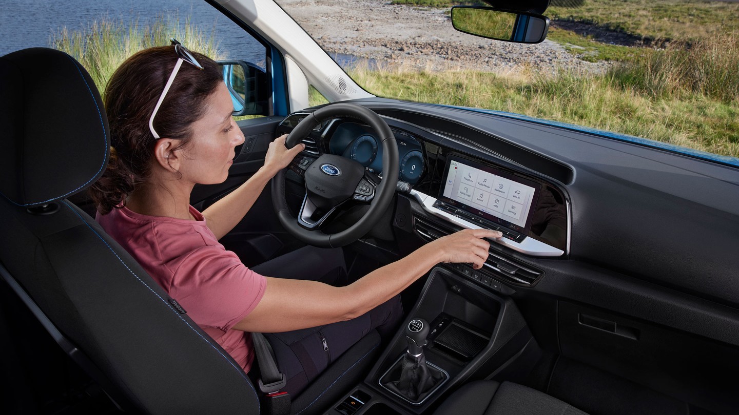Ford Tourneo Connect, detaliu consolă digitală 