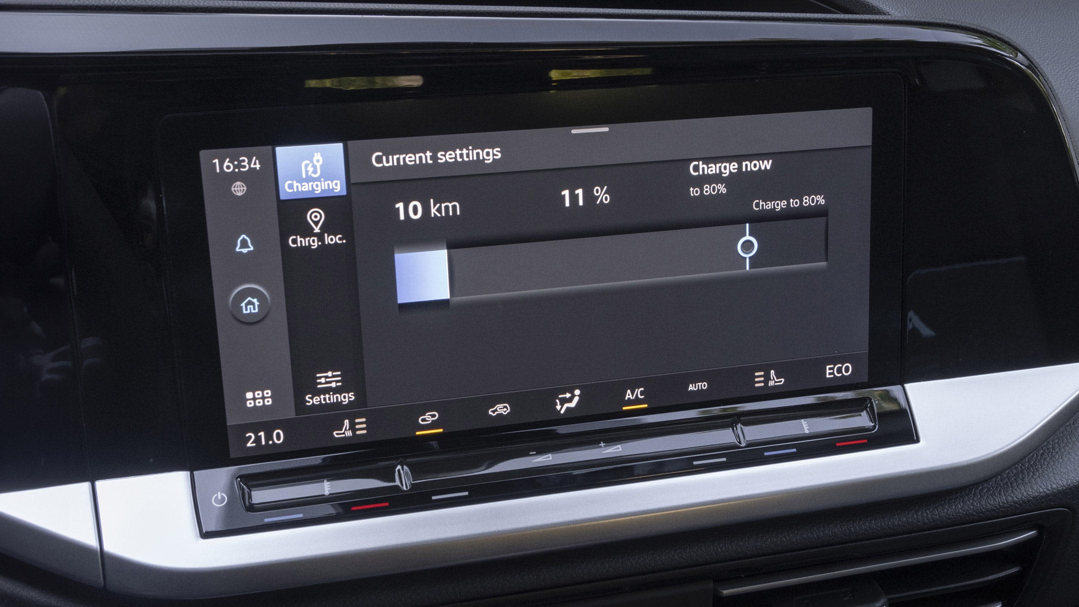 Ford Tourneo Connect, detaliu ecran 10”