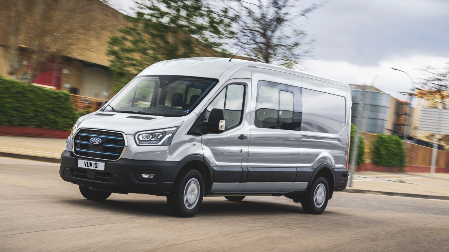 Ford E-Transit conducere cu DCiV