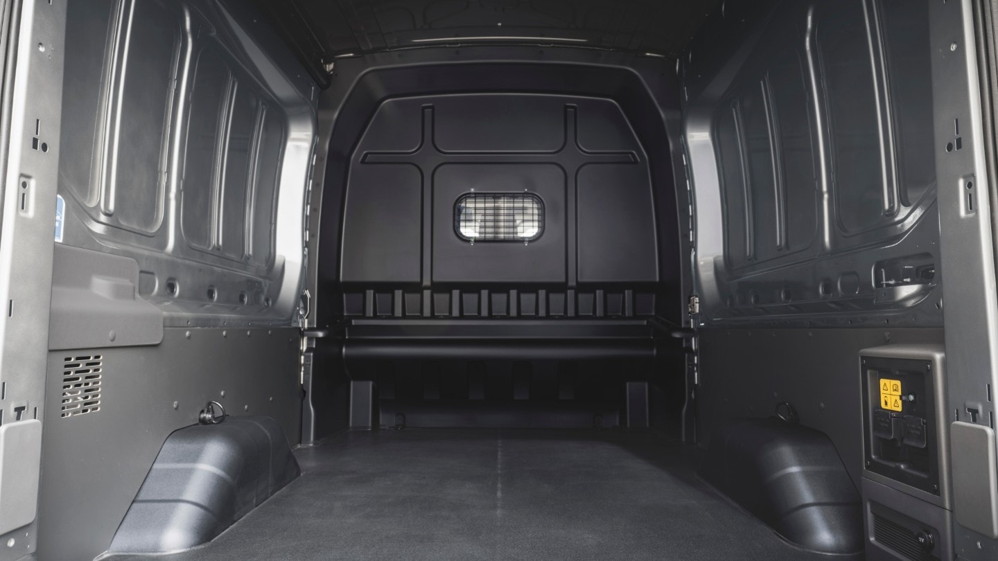Spațiu de încărcare Ford E-Transit DCiV