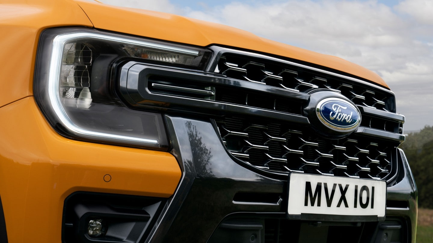 Noul Ford Ranger Wildtrak, grila de far