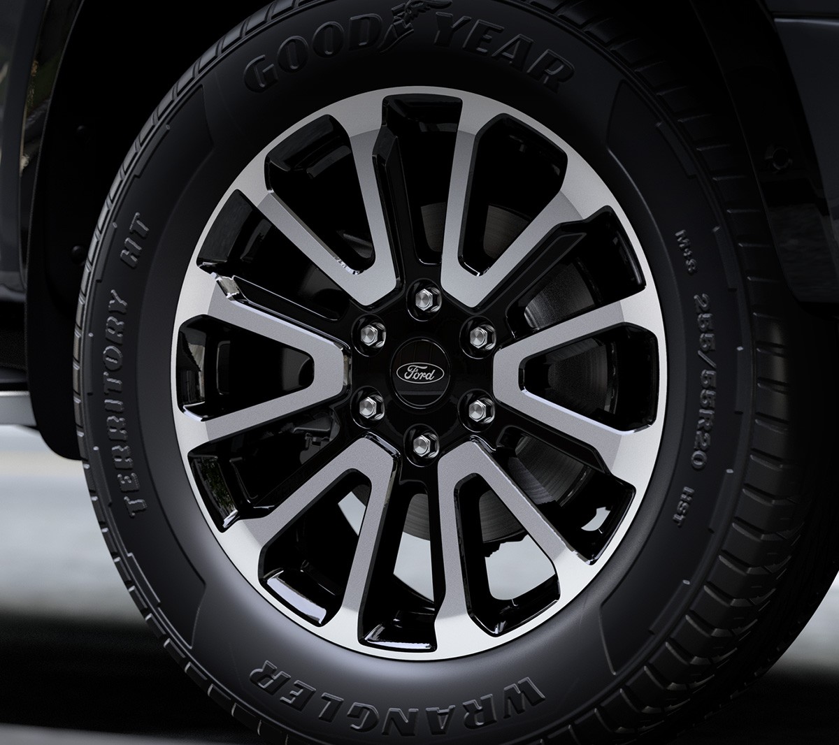 Noul Ford Ranger Platinum, prim-plan cu roțile