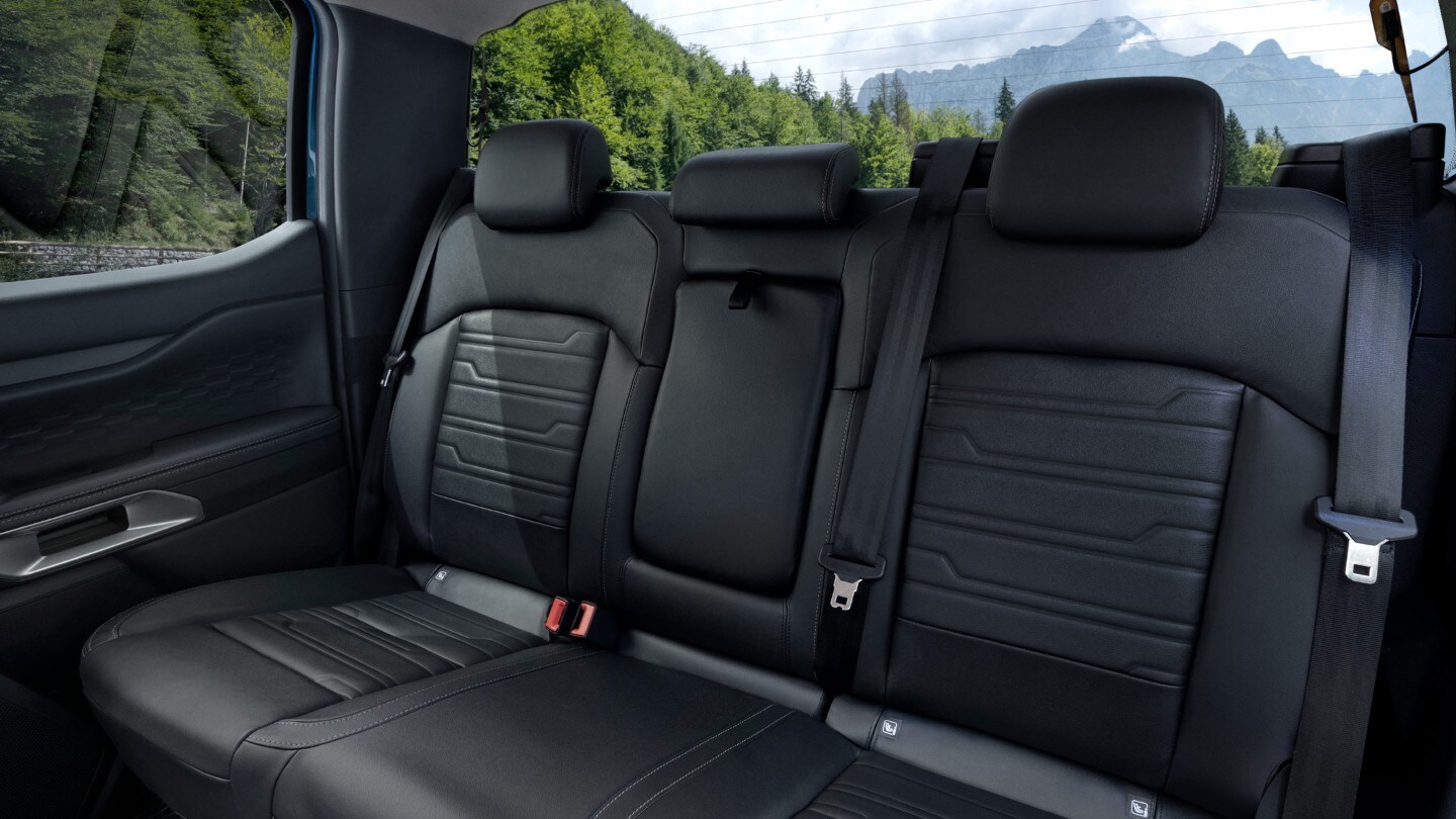 Noul Ranger Limited interior, scaune spate